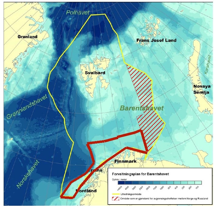 Forvaltningsplanen (gul linje) som regjeringen har lovet til 2010 vil dekke hele Barentshavet og sokkelen nord for Svalbard, et areal som utgjør ca. 1.400.000 km2 (rundt fire ganger arealet av fastlands-Norge). MAREANO (rød linje) dekker foreløpig bare et lite område utenfor Nordland, Troms og Finnmark på ca. 140.000 km2, men området har til gjengjeld noen av verdens rikeste torskebanker. I tillegg vokser svært viktige forekomster av kaldtvannskorallrev her. © NGU