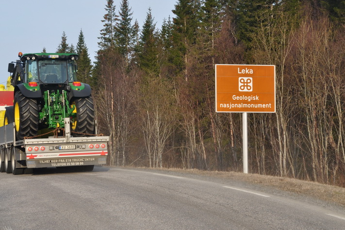 Skilt Geologisk nasjonalmonument. x 711JPG